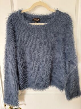 TRUTH by Republic Faux Fur Sweater in Dusty Blue